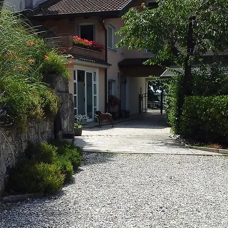 Casa Via Castelmonte Ii *